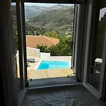Vista * Asprogerakata